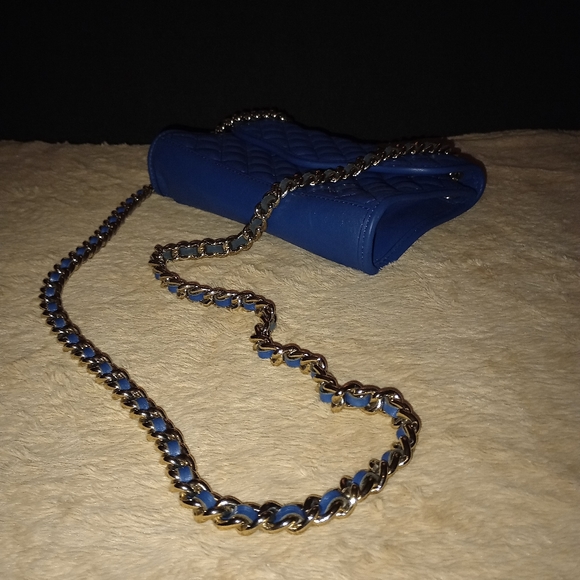 Rebecca Minkoff Classic Quilted Mini Affair Shoulder Bag - Picture 5 of 14